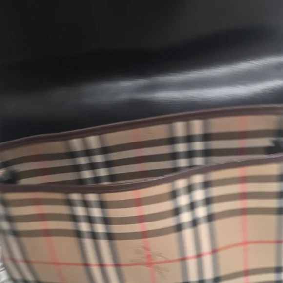 Burberry Beautifel Amazing Condition Checkered Crossbody Bag Authentic Spotless - Picture 11 of 13